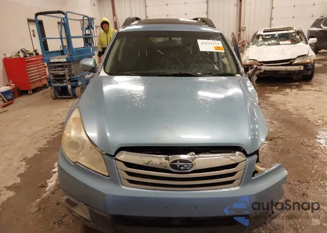 2011 Subaru Outback 2.5I Premium from USA, damaged, VIN 4S4BRCGC5B1330404